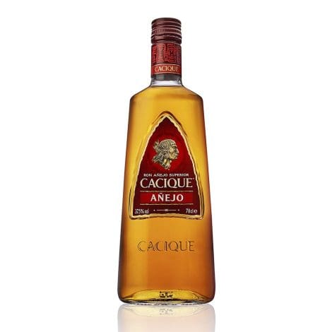 Cacique Añejo, ron superior madurado, botella de 700 ml.