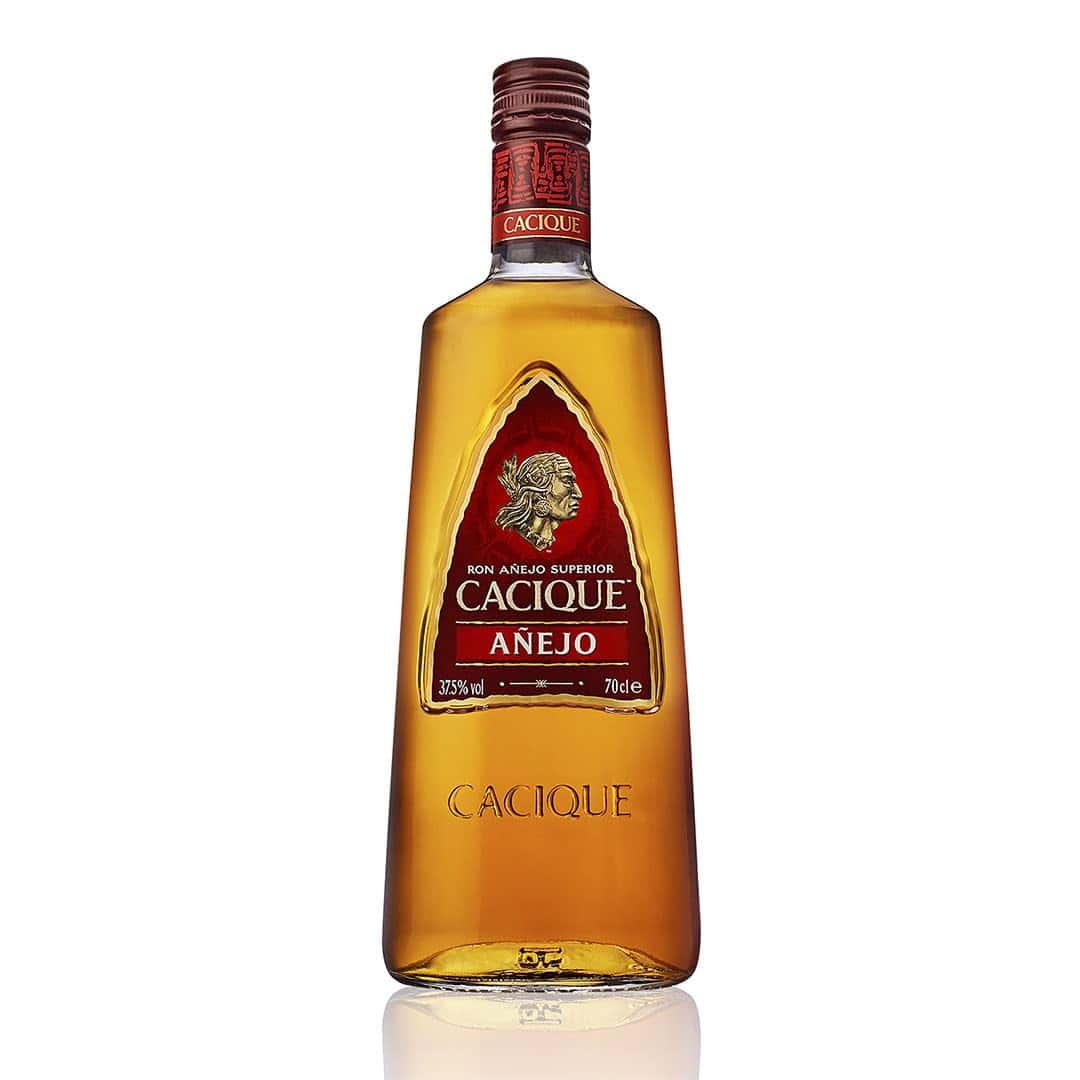 Cacique Añejo, ron añejo superior, 700 ml