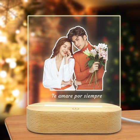 Lámpara LED personalizada FUSIYU con foto y nombre, decoración nocturna para habitaciones (base de madera), regalos para Navidad y aniversarios de parejas.