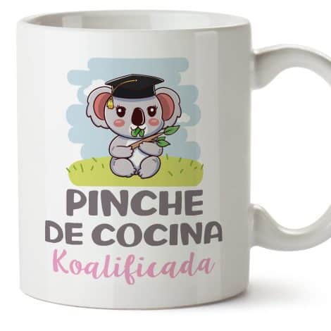 Tazas MUGFFINS para cocinera – En Español – Calificada como una koala – 11 oz / 330 ml – Regalo único y divertido.