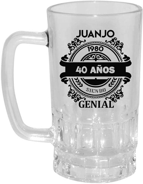 Jarra de cerveza Kembilove personalizada y grabada con nombre  Regalo original para cumpleaños  40 años siendo sensacional.