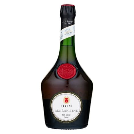 Licor francés Bénédictine D.O.M., elaborado con receta secreta de 27 hierbas, especias y raíces tradicionales. 40% alc., 70 cl.