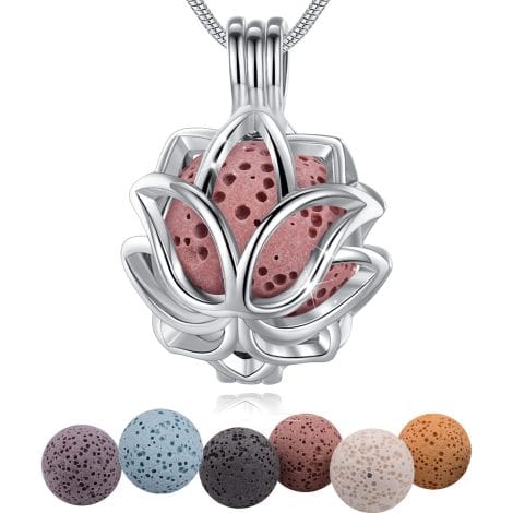 Collar Aromaterapia INFUSEU Mujer, Difusor Loto Plateado Ansiedad con Esencias y 7 piedras lava, 24″ cadena, regalo femenino.