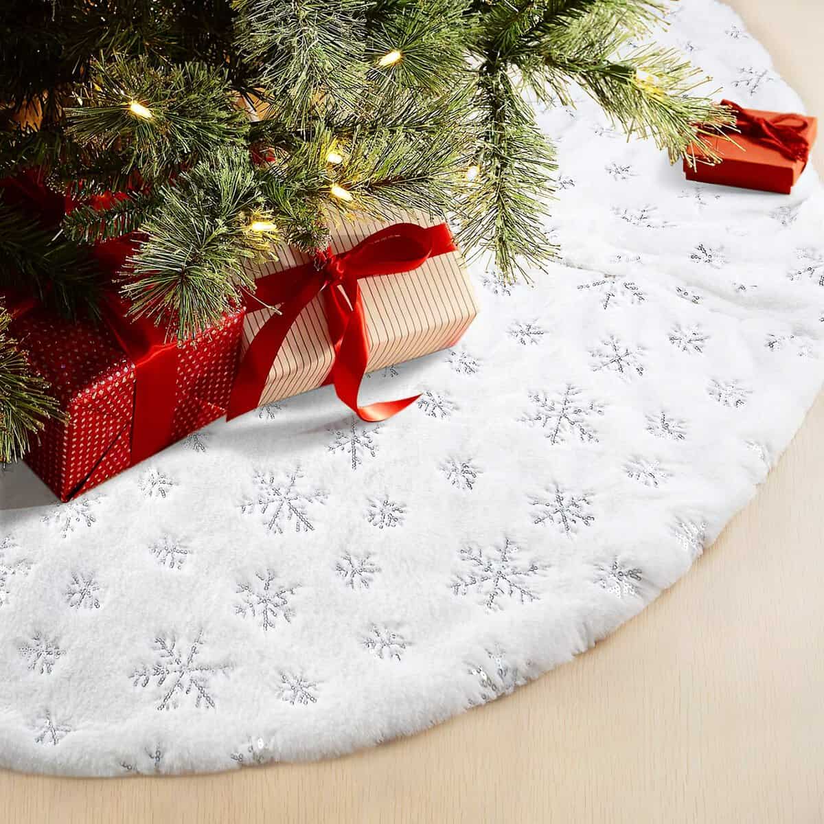 COOLWUFAN 48 Inches/122CM Falda para Arbol de Navidad para Decoraciones de Fiesta de Navidad de Arbol de Navidad Copo de Nieve de Lentejuelas Plata de Felpa Blanca