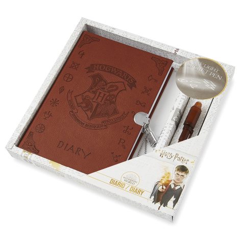 Diario mágico de Hogwarts con candado y plumas de tinta invisible. Ideal como regalo para niños y niñas.