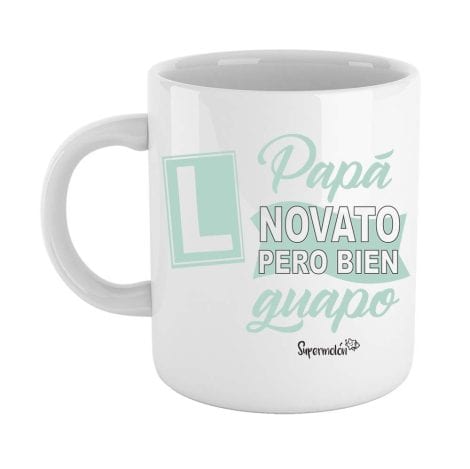 Taza de Papá Novato pero Muy Atractivo, fabricada en cerámica. Puede usarse en lavavajillas y microondas. 33cl. Regalo para Papá.